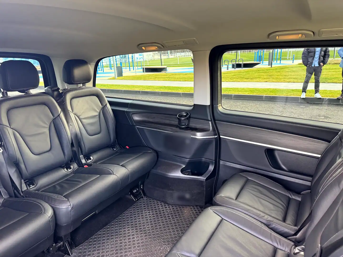 Mercedes-Benz V-Class — VanBudapest.com