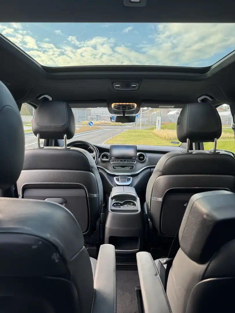 Mercedes-Benz V-Class — VanBudapest.com