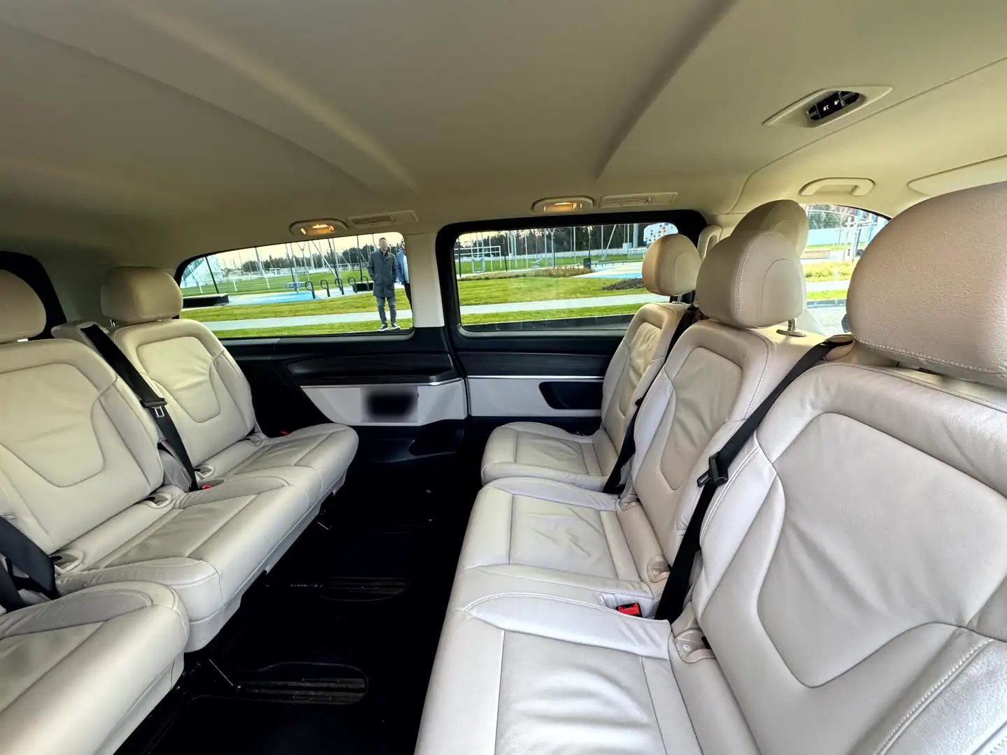 Mercedes-Benz V-Class — VanBudapest.com