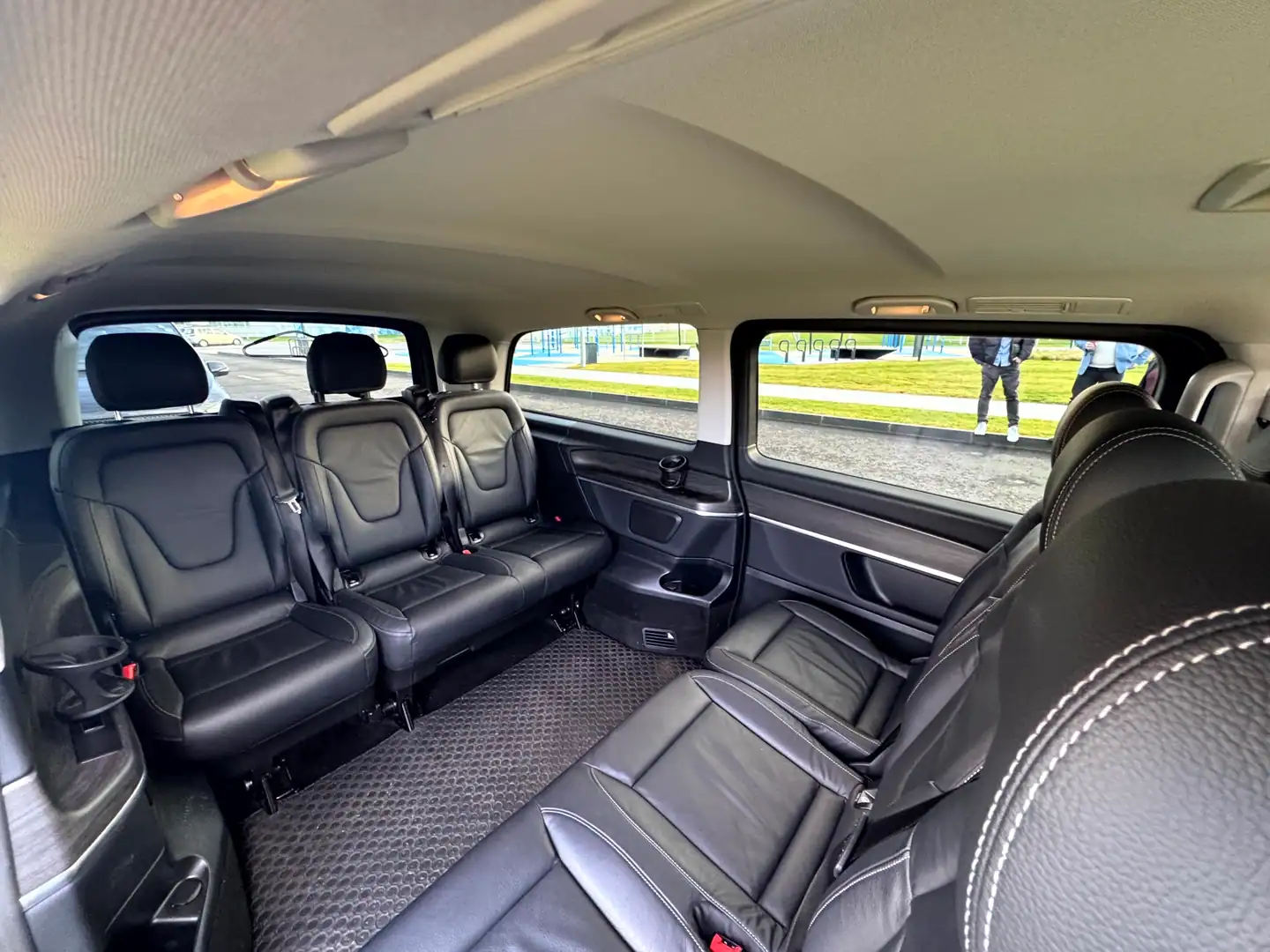 Mercedes-Benz V-Class — VanBudapest.com