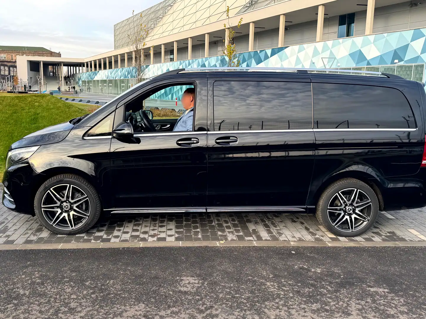 Mercedes-Benz V-Class — VanBudapest.com