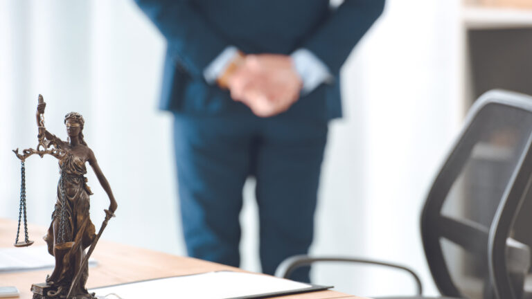 Gary Varnavides, former broker-dealer defense attorney now representing investors in Robinhood FINRA arbitration claims