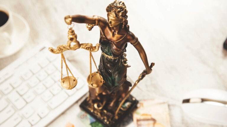 Investor comparing options while choosing a securities lawyer for investment fraud case