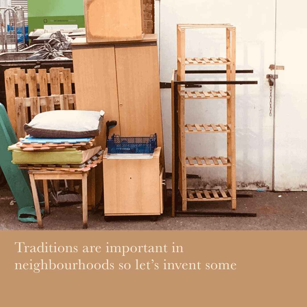 Traditions are important in neighbourhoods - tote bag - Image 4
