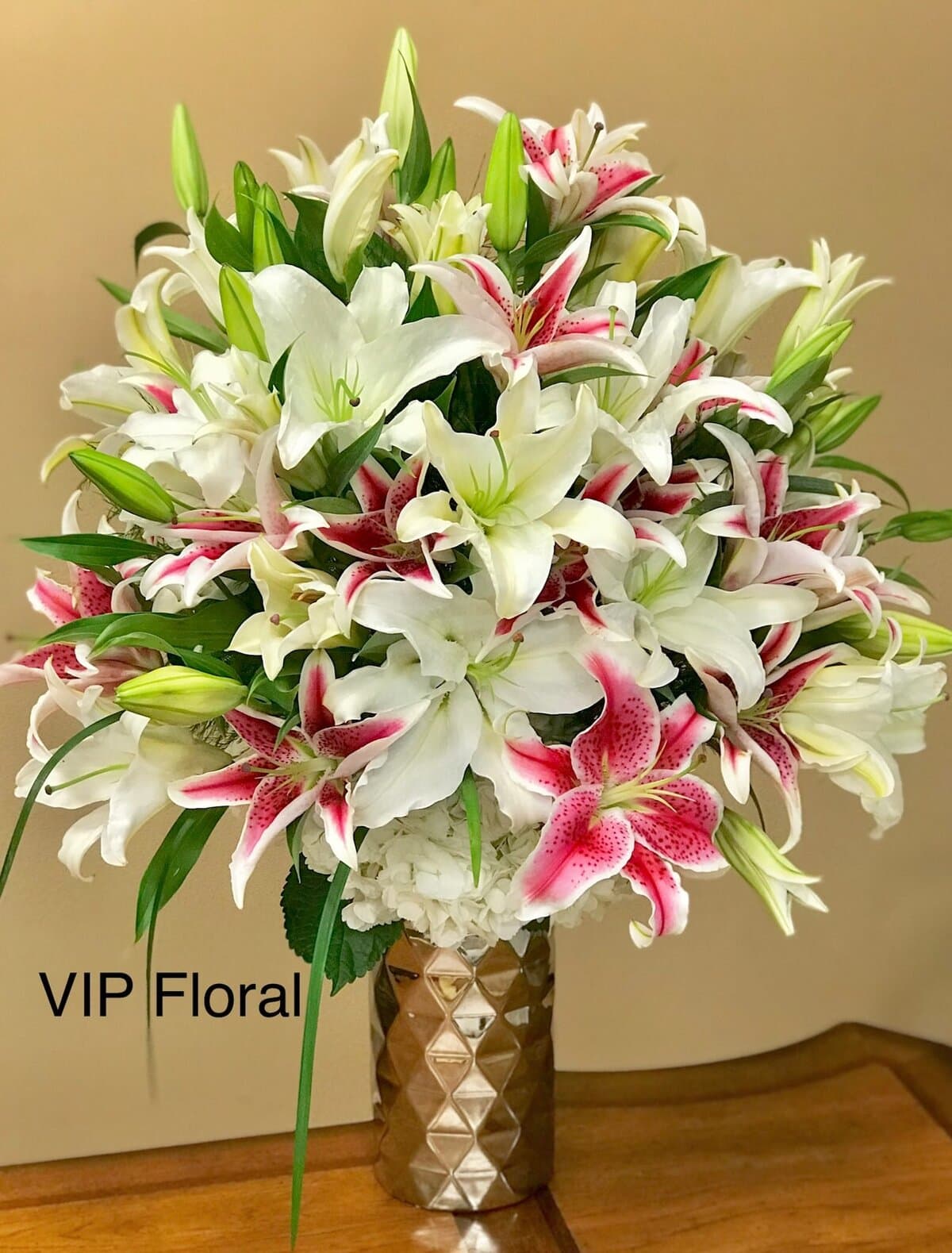 Luxury flowers las vegas, GRAND Lilies Bouquet
