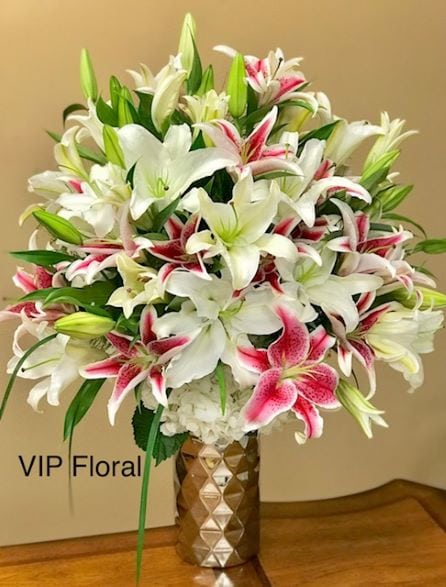 GRAND Lilies Bouquet Las Vegags NV
