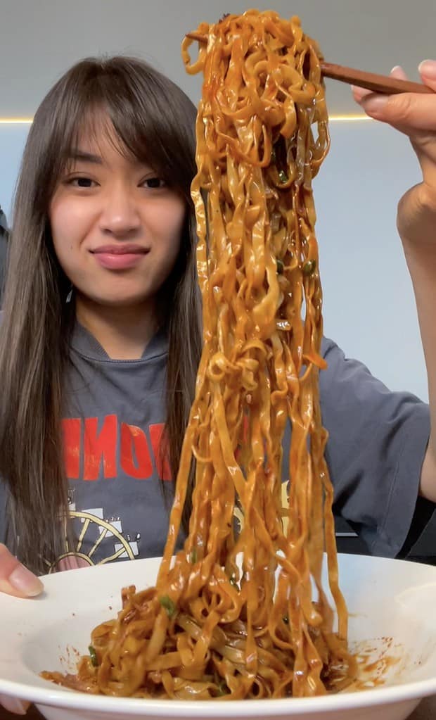 Shallot noodles