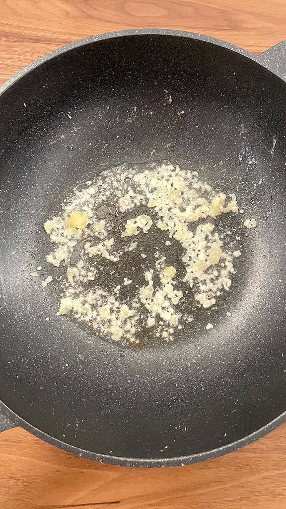 saute garlic