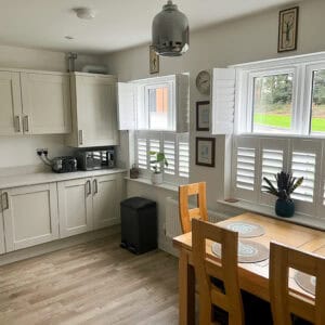tier o tier shutters for natural light in a kitchen in Hampshire