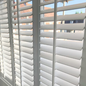 Full height shutters to sash window in winchester
