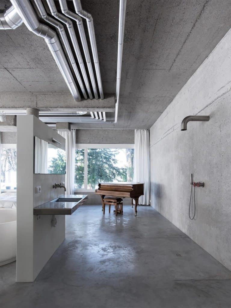Umbau Kaffeehaus zum Betonloft mit Wohnbeton