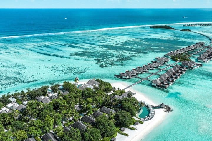 4seasonsKuda Huraa_hero