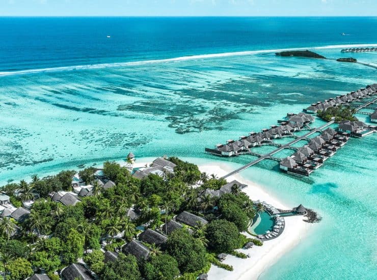 4seasonsKuda Huraa_hero