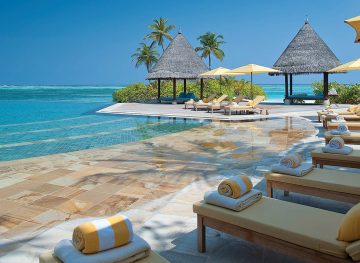 Four Seasons KudaHuraa-Poolside Bar