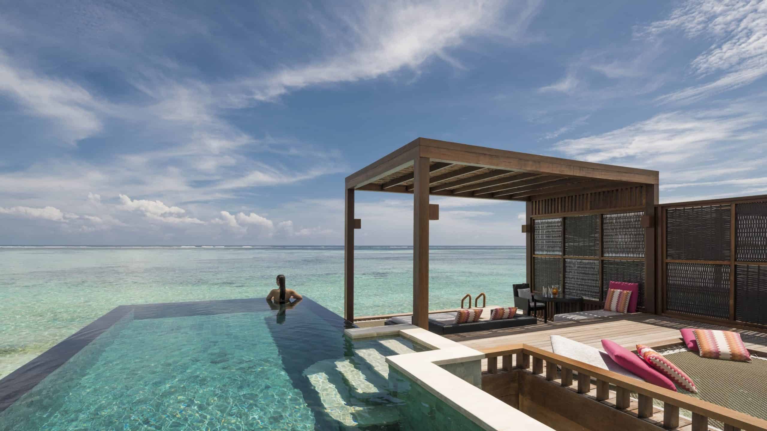 Four Seasons KudaHuraa-Sunrise/Sunset Water Villa with Pool