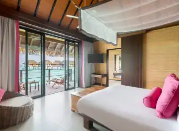 Exclusive Collection Space, Overwater Suite