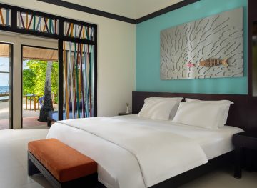 Dhawa Ihuru-Beachfront Jet Pool / Rainmist Villa