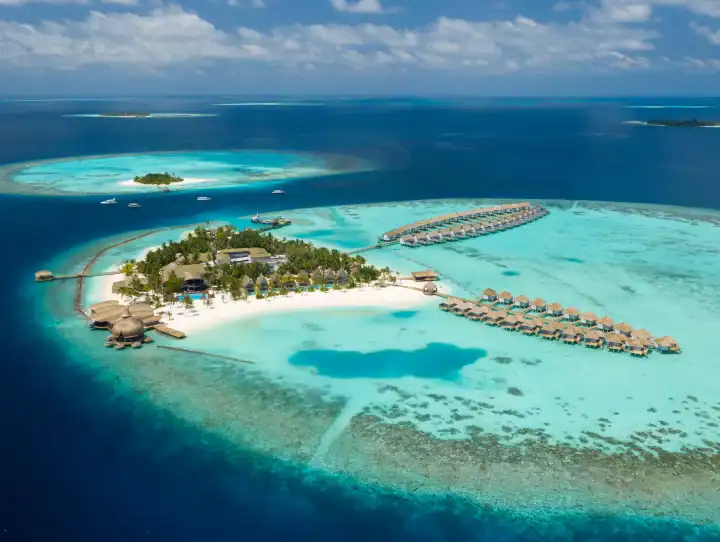 Outrigger Maldives Maafushivaru