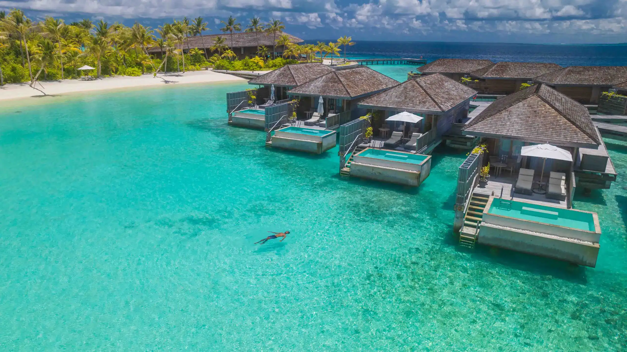 Lagoon Pool Villa