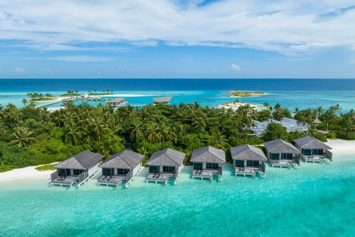 Lagoon Villa