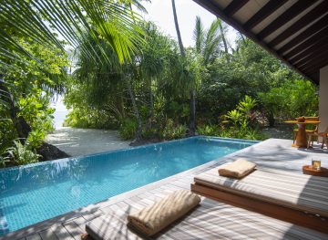 Sunrise/Sunset Deluxe Beach Pool Villa
