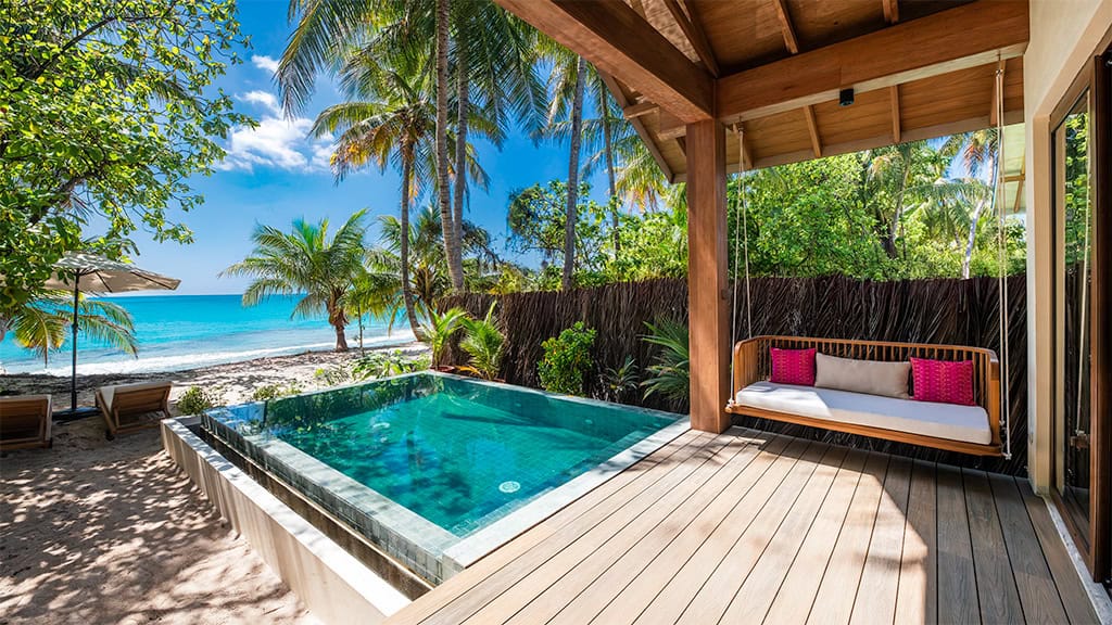 Premium beach pool villax