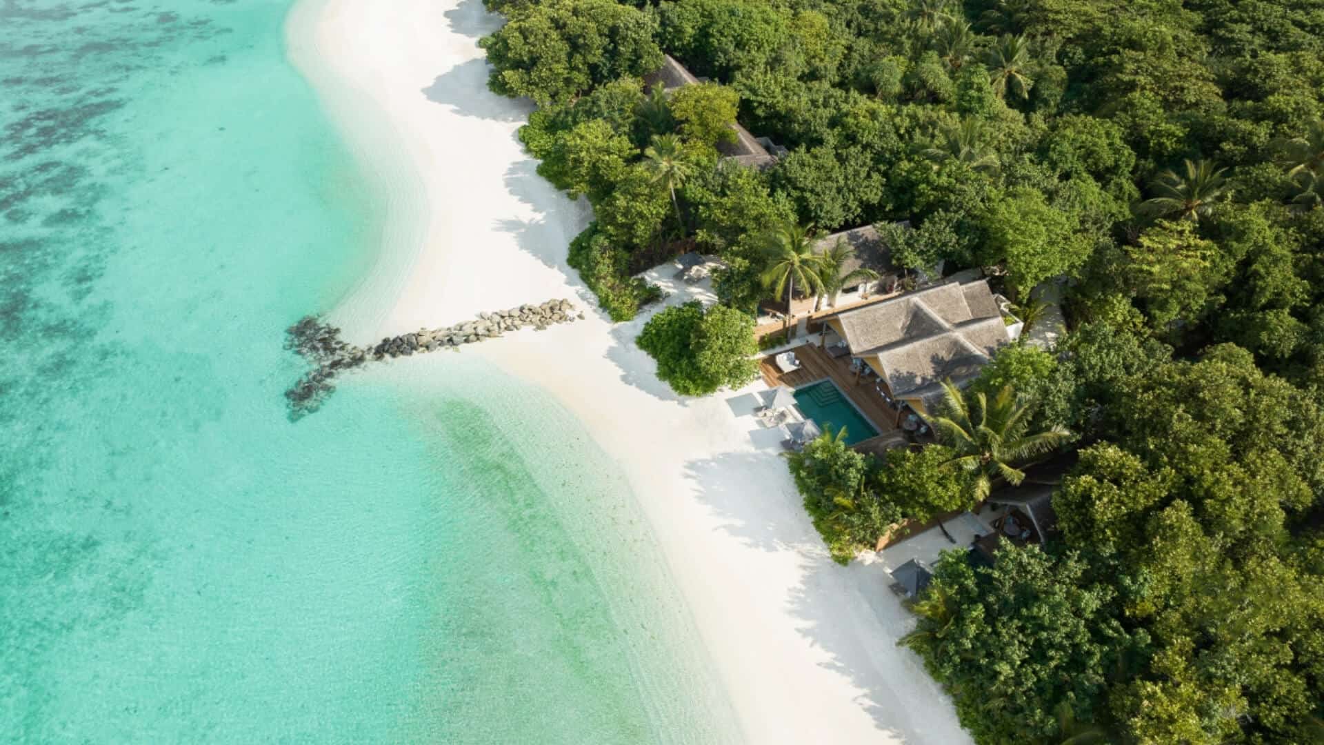 Four Bedroom Beach Pool Residence