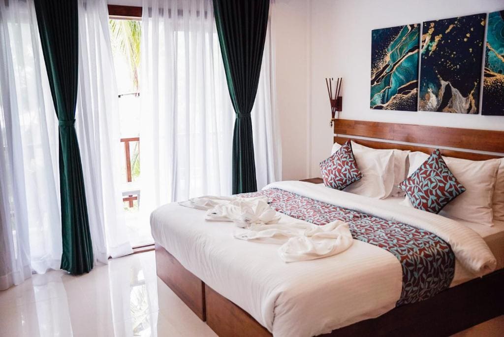 Deluxe Double with Balcony / Twin Room with Balcony