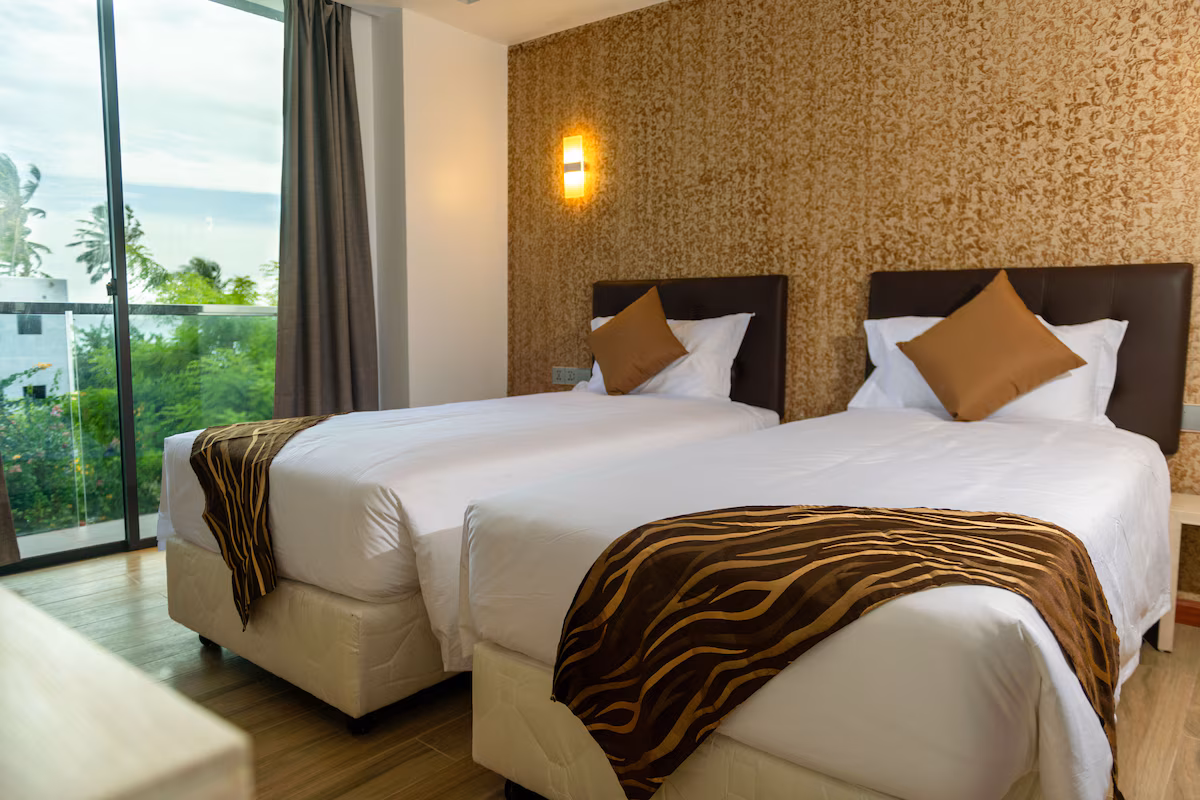 Deluxe Twin Room with Balcony