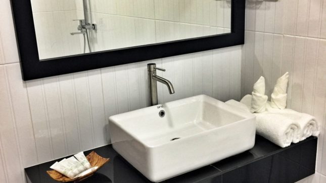 Athiri Beach - Bathroom
