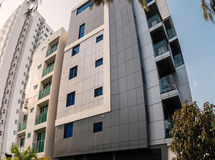 Lazzlla Apartments