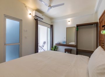 Dhoadhi Beach Inn - Deluxe Room with Island View and Balcony