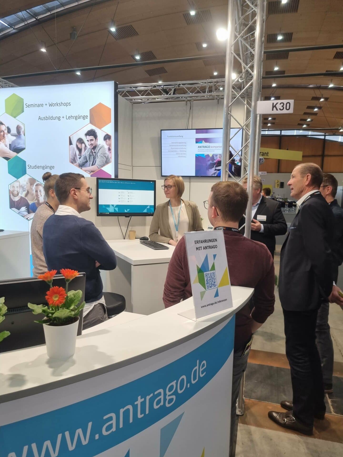 Das war die LEARNTEC 2022 mit ANTRAGO 10 LEARNTEC 2022 Gespräche Interessenten