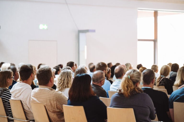Publikum bei der ANTRAGO Anwendertreffen 2024 Konferenz.