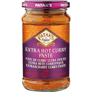 Asiatische Lebensmittel Online-Shop, scharfe Currypaste im Glas, PATAKS.