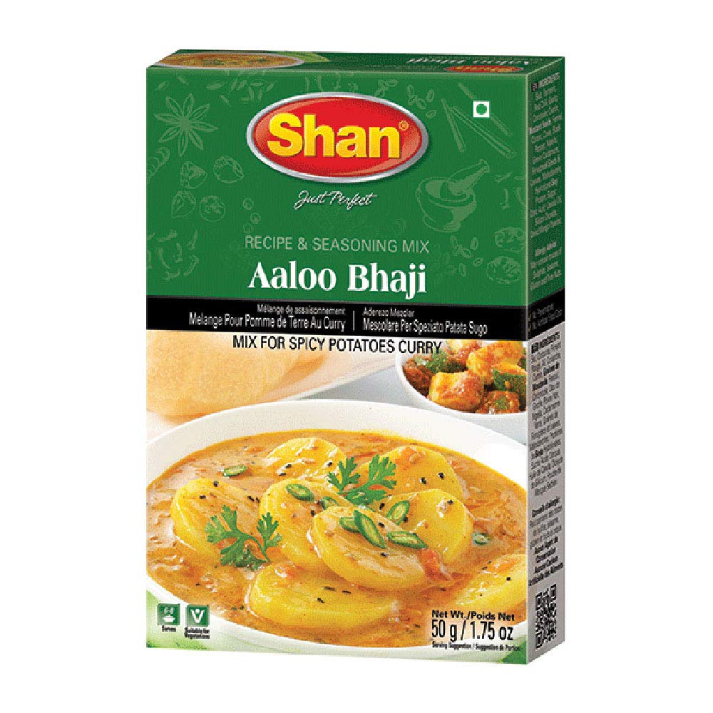 Asiatischer Lebensmittelladen mit Shan Aaloo Bhaji Packung.