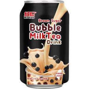 Asiatischer Bubble Milk Tea mit braunem Zucker und Tapioka-Perlen.