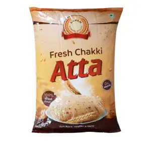 Asiatischer Lebensmittelladen, Atta Mehl, frische Verpackung, asiatische Küche.