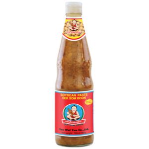 Asiatische Sojasauce im Flaschenformat für asiatische Gerichte.