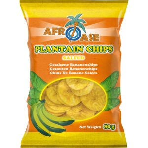 Asiatischer Lebensmittelladen - Salzige Plantain Chips in Verpackung.