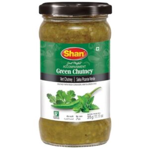 Asiatischer Lebensmittelladen - Shan Green Chutney im Glas, grüne Chutney mit Koriander und Minze.