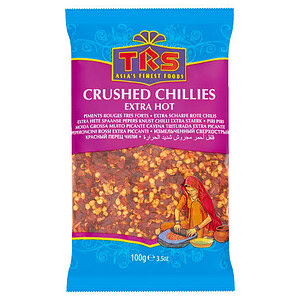 Asiatische Lebensmittel Online-Shop. Scharfe, zerstoßene Chillies in Packung.