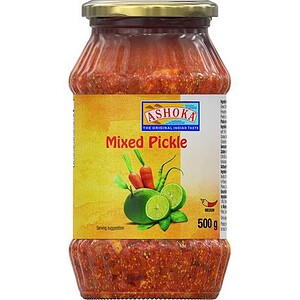 Asiatische Lebensmittel Online-Shop, Mixed Pickle Glas mit Gemüse und Gewürzen.