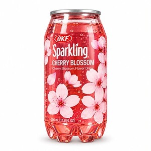 Erfrischende Cherry Blossom Limonade im asiatischen Lebensmittel Shop.