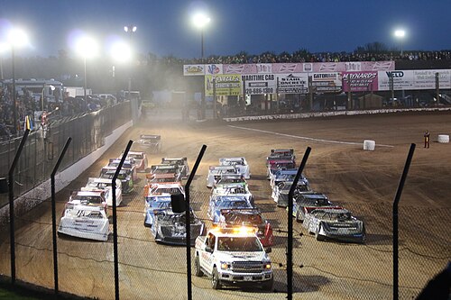 Image of $12,000 to win World of Outlaws Late Model Series with IMCA Sport Mods & IMCA Stock Cars and World of Outlaws at 141 Speedway. Image Source: https://www.141-speedway.com/
