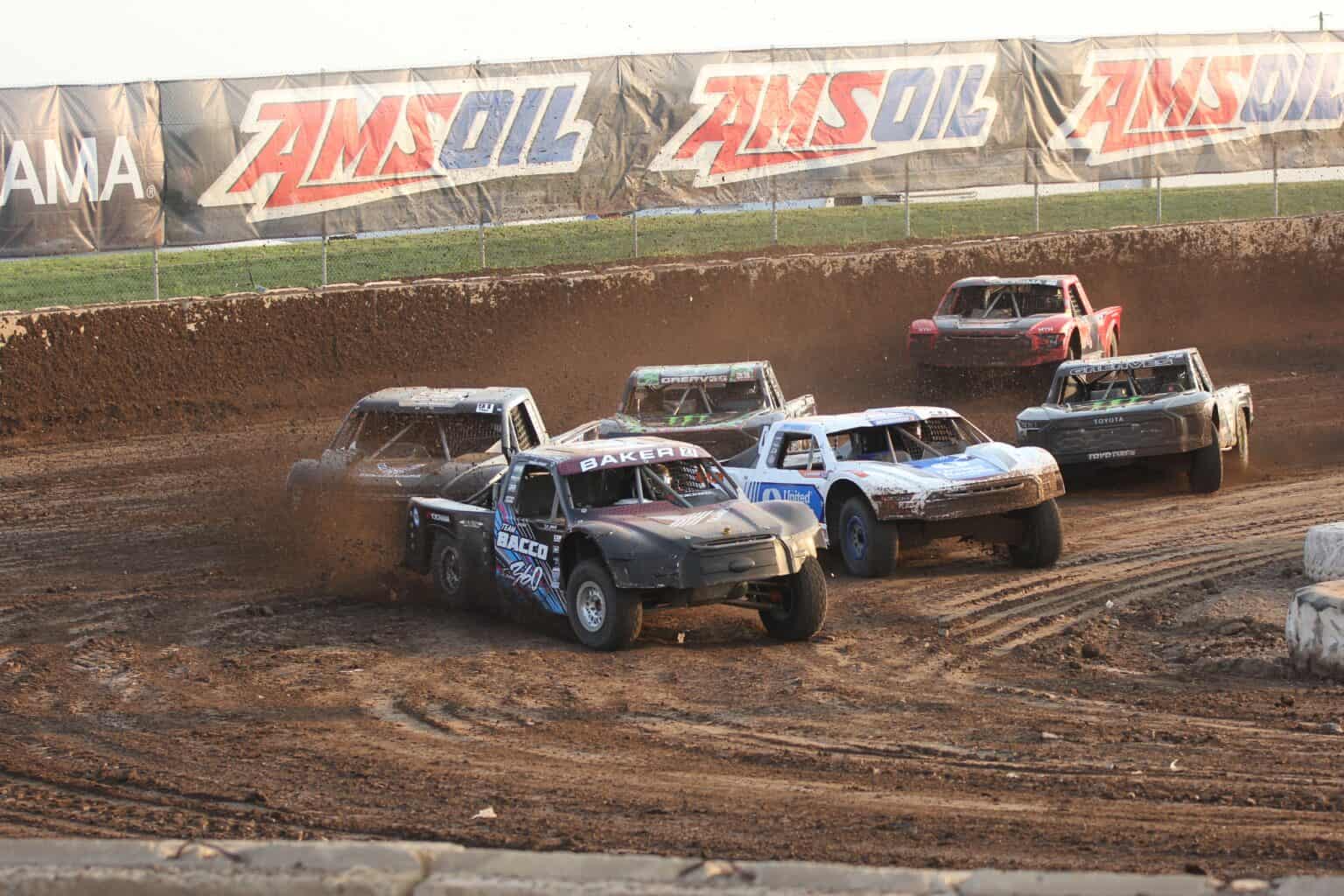 Image of Dirt City Motorplex Off-Road Nationals at Dirt City Motorplex. Image Source: https://dirtcitylmc.com/wp-content/uploads/2024/11/IMG_4937-1536x1024.jpg