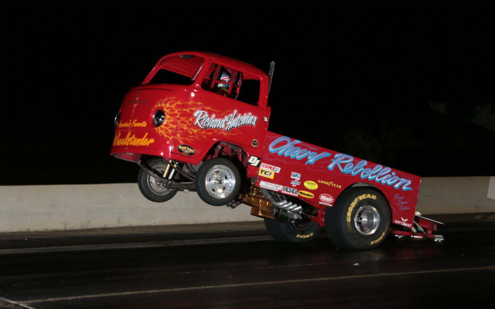 Image of Sat Fun Racing at Great Lakes Dragaway. Image Source: https://le-cdn.hibuwebsites.com/d6e07ebe1efe4507b0cb192d9f323f10/dms3rep/multi/opt/great-lakes-dragaway-hero-signage---sponsors-2880w.jpg