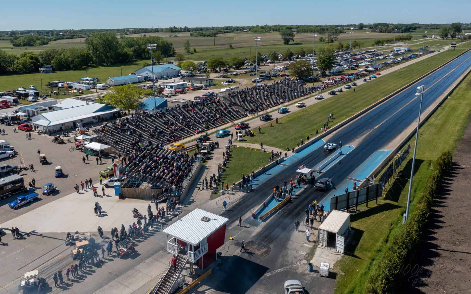 Image of Street Car Tuesday at Great Lakes Dragaway. Image Source: https://le-cdn.hibuwebsites.com/d6e07ebe1efe4507b0cb192d9f323f10/dms3rep/multi/opt/great-lakes-dragaway-hero-track-rentals-1920w.jpg