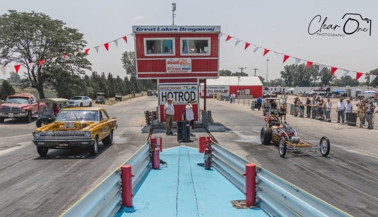 Image of Open Fun at Great Lakes Dragaway. Image Source: https://le-cdn.hibuwebsites.com/d6e07ebe1efe4507b0cb192d9f323f10/dms3rep/multi/opt/vintage+racing+at+tower-1920w.jpg