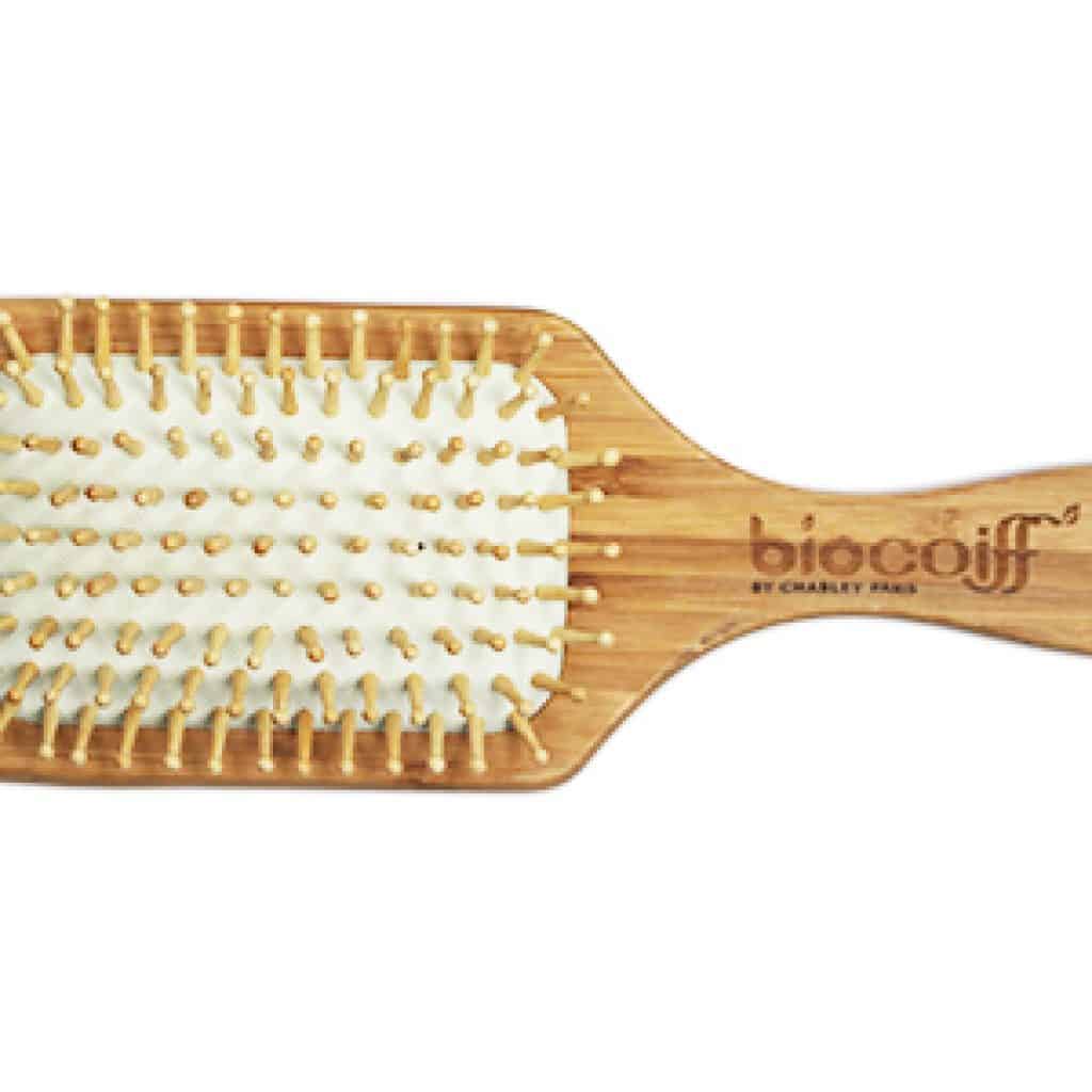 brosse en bois de bambou biocoiff'